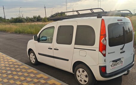 Renault Kangoo II рестайлинг, 2010 год, 875 000 рублей, 9 фотография