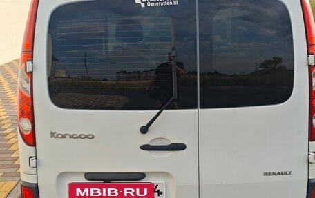 Renault Kangoo II рестайлинг, 2010 год, 875 000 рублей, 8 фотография