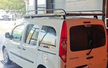 Renault Kangoo II рестайлинг, 2010 год, 875 000 рублей, 12 фотография