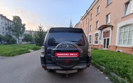 Mitsubishi Pajero IV, 2012 год, 2 100 000 рублей, 2 фотография