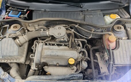 Opel Corsa C рестайлинг, 2003 год, 300 000 рублей, 8 фотография