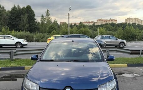 Renault Logan II, 2016 год, 800 000 рублей, 3 фотография