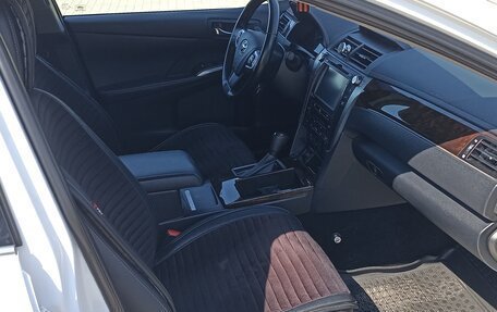 Toyota Camry, 2016 год, 2 400 000 рублей, 6 фотография