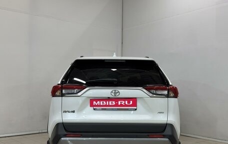 Toyota RAV4, 2019 год, 2 929 000 рублей, 5 фотография