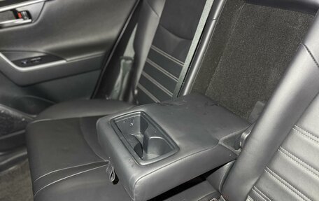 Toyota RAV4, 2019 год, 2 929 000 рублей, 31 фотография