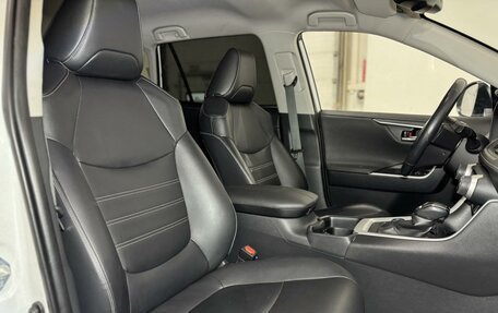 Toyota RAV4, 2019 год, 2 929 000 рублей, 29 фотография