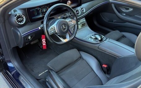 Mercedes-Benz E-Класс, 2018 год, 4 050 000 рублей, 4 фотография