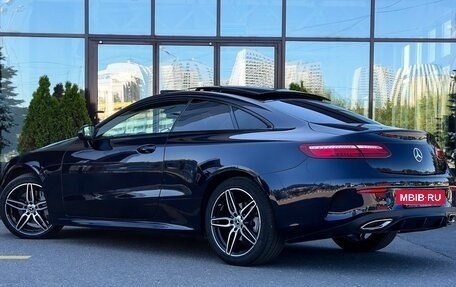 Mercedes-Benz E-Класс, 2018 год, 4 050 000 рублей, 7 фотография