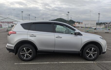 Toyota RAV4, 2016 год, 2 250 000 рублей, 5 фотография