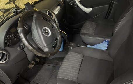 Renault Sandero I, 2013 год, 650 000 рублей, 3 фотография