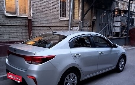 KIA Rio IV, 2018 год, 1 450 000 рублей, 3 фотография