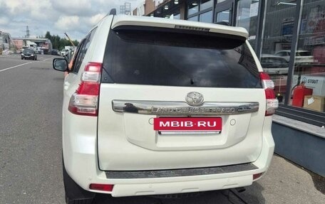 Toyota Land Cruiser Prado 150 рестайлинг 2, 2017 год, 4 200 000 рублей, 2 фотография