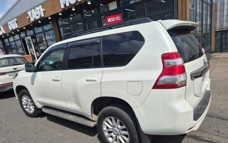 Toyota Land Cruiser Prado 150 рестайлинг 2, 2017 год, 4 200 000 рублей, 3 фотография