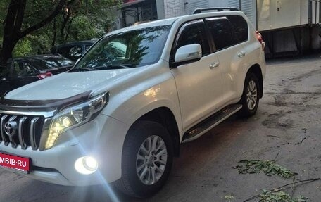 Toyota Land Cruiser Prado 150 рестайлинг 2, 2017 год, 4 200 000 рублей, 15 фотография