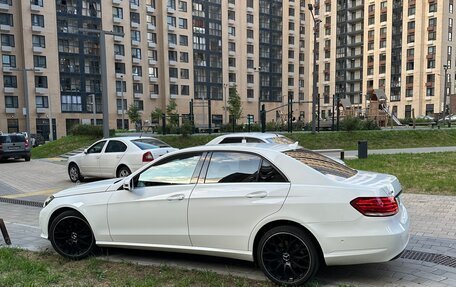 Mercedes-Benz E-Класс, 2014 год, 1 950 000 рублей, 6 фотография
