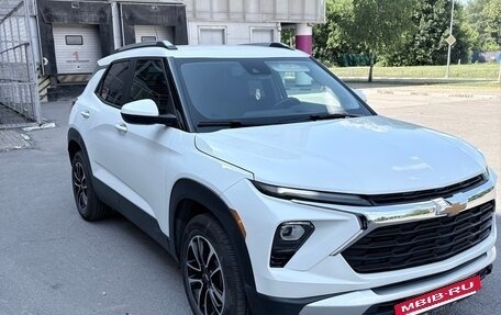Chevrolet TrailBlazer, 2024 год, 2 425 000 рублей, 2 фотография