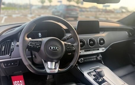 KIA Stinger I, 2019 год, 2 250 000 рублей, 10 фотография