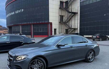 Mercedes-Benz E-Класс, 2018 год, 2 550 000 рублей, 2 фотография