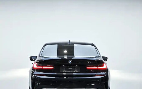 BMW 3 серия, 2022 год, 2 283 020 рублей, 4 фотография