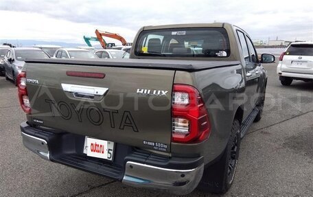 Toyota Hilux VIII, 2022 год, 4 900 000 рублей, 4 фотография