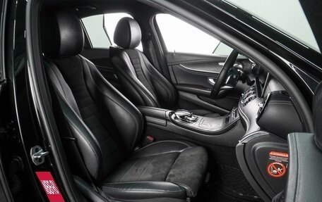 Mercedes-Benz E-Класс, 2019 год, 3 289 000 рублей, 8 фотография