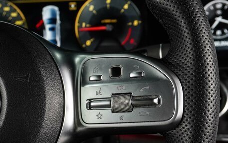 Mercedes-Benz E-Класс, 2019 год, 3 289 000 рублей, 19 фотография