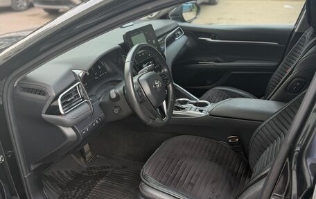 Toyota Camry, 2023 год, 3 650 000 рублей, 7 фотография