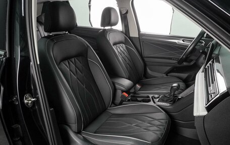 Volkswagen Tiguan II, 2023 год, 4 876 000 рублей, 8 фотография