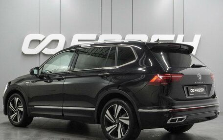 Volkswagen Tiguan II, 2023 год, 4 876 000 рублей, 2 фотография