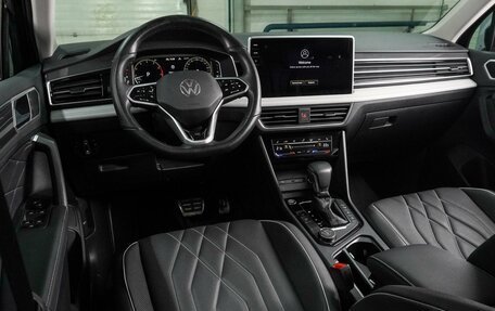 Volkswagen Tiguan II, 2023 год, 4 876 000 рублей, 6 фотография