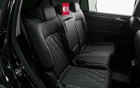 Volkswagen Tiguan II, 2023 год, 4 876 000 рублей, 7 фотография