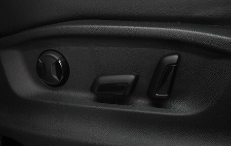 Volkswagen Tiguan II, 2023 год, 4 876 000 рублей, 20 фотография