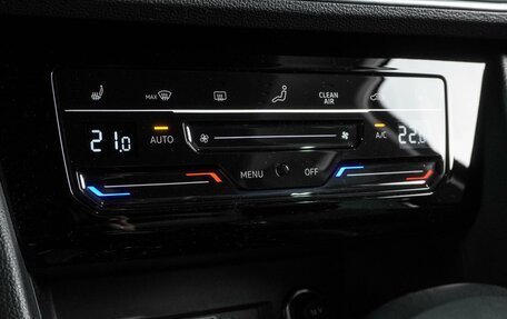 Volkswagen Tiguan II, 2023 год, 4 876 000 рублей, 19 фотография