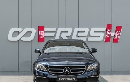 Mercedes-Benz E-Класс, 2020 год, 2 940 000 рублей, 3 фотография