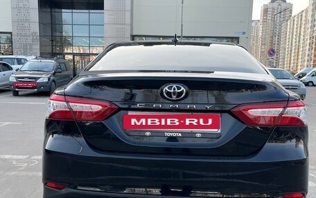 Toyota Camry, 2021 год, 2 950 000 рублей, 11 фотография