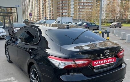 Toyota Camry, 2021 год, 2 950 000 рублей, 9 фотография