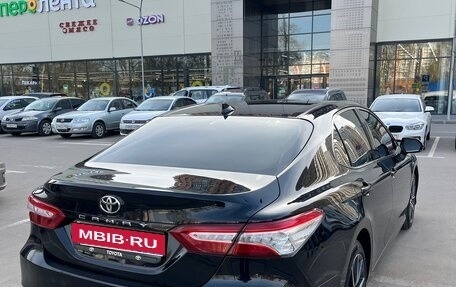 Toyota Camry, 2021 год, 2 950 000 рублей, 10 фотография