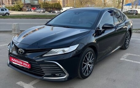 Toyota Camry, 2021 год, 2 950 000 рублей, 17 фотография