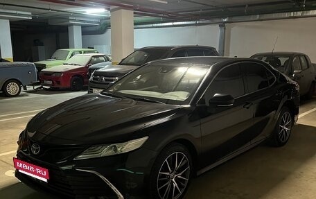 Toyota Camry, 2021 год, 2 950 000 рублей, 34 фотография