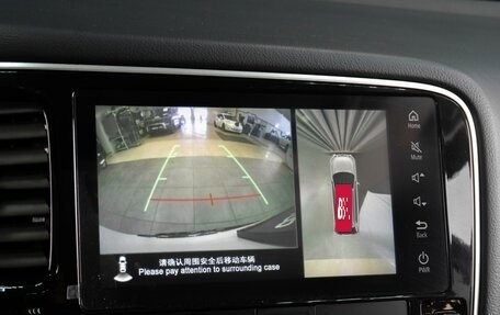 Mitsubishi Outlander III рестайлинг 3, 2022 год, 3 710 000 рублей, 21 фотография