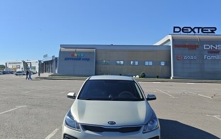 KIA Rio IV, 2018 год, 1 549 900 рублей, 2 фотография