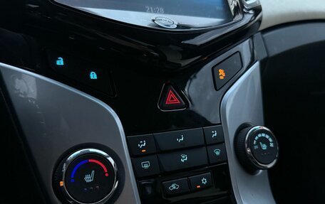 Chevrolet Cruze II, 2013 год, 850 000 рублей, 17 фотография