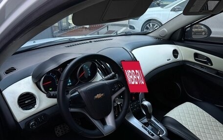 Chevrolet Cruze II, 2013 год, 850 000 рублей, 10 фотография