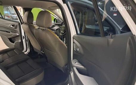 Chevrolet Trax, 2023 год, 1 380 500 рублей, 14 фотография