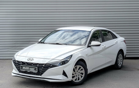 Hyundai Elantra, 2022 год, 2 000 000 рублей, 1 фотография