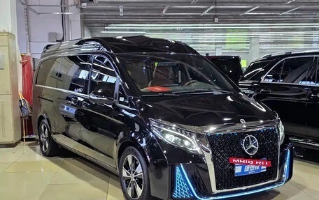 Mercedes-Benz V-Класс, 2025 год, 9 756 999 рублей, 3 фотография