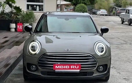 MINI Clubman, 2019 год, 1 190 222 рублей, 2 фотография