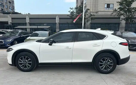 Mazda CX-4, 2021 год, 1 733 000 рублей, 12 фотография