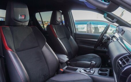 Toyota Hilux VIII, 2022 год, 5 399 000 рублей, 12 фотография