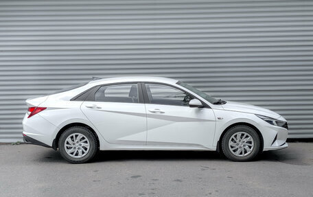 Hyundai Elantra, 2022 год, 2 000 000 рублей, 3 фотография